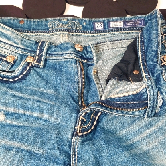 Miss Me Boyfriend Capris...Size 28 - Picture 5 of 13